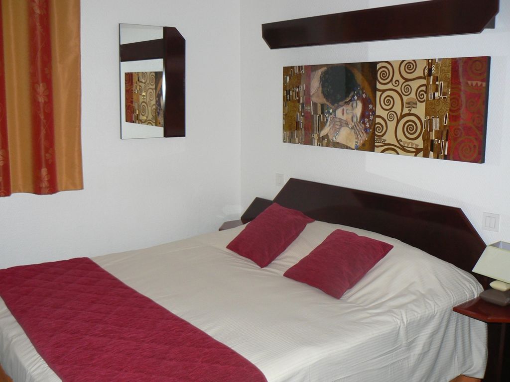 Contact Hotel Utah Beach Carentan - Anciennement Kyriad Quarto foto